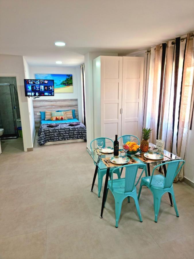 Apartamentos Elemar Free Luggage Storage Málaga Esterno foto