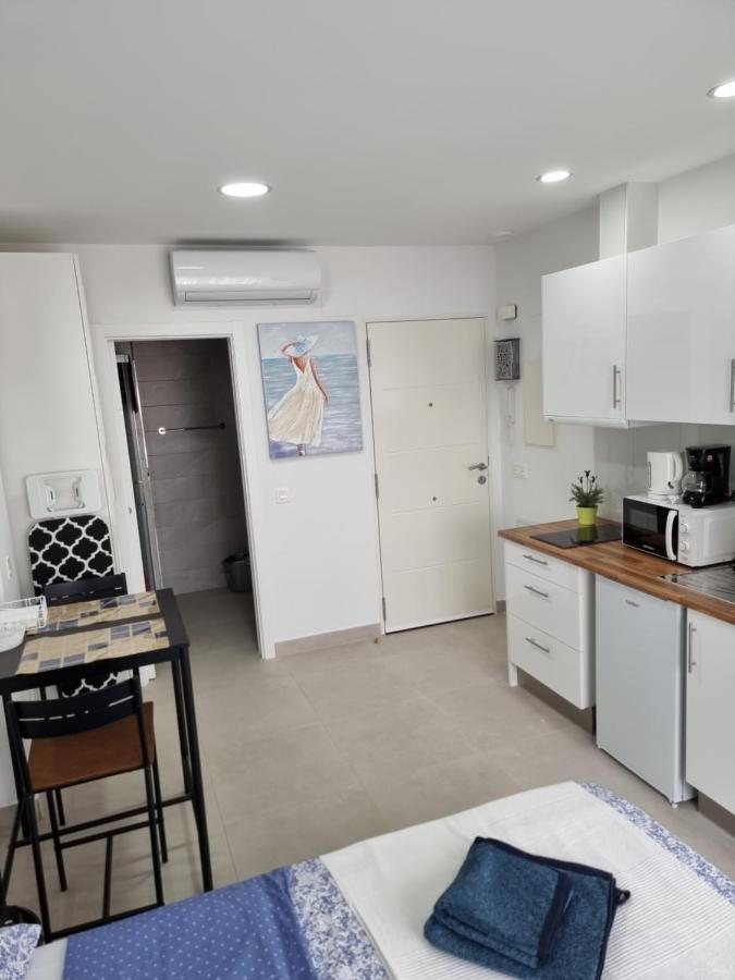 Apartamentos Elemar Free Luggage Storage Málaga Esterno foto